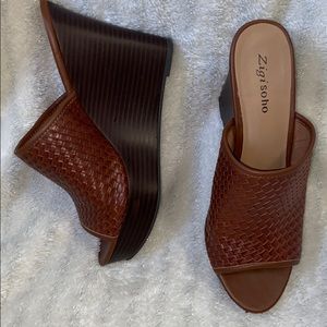 Brown heel slip on